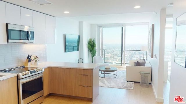 11750 Wilshire Boulevard 806, Los Angeles, CA 90025