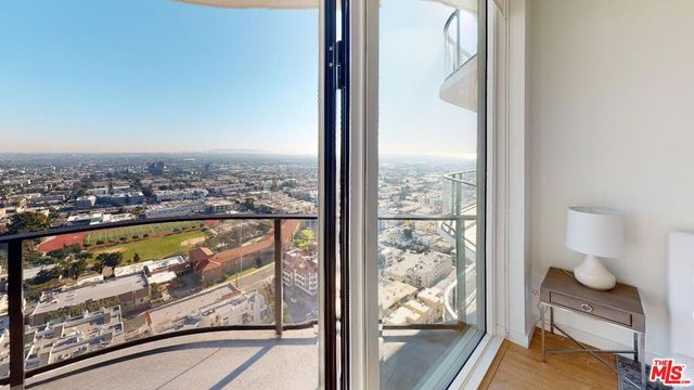 11750 Wilshire Boulevard 806, Los Angeles, CA 90025