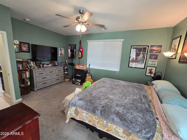 8435 W WINDSOR Boulevard, Glendale, AZ 85305