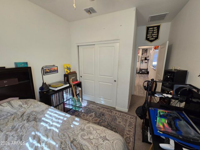 8435 W WINDSOR Boulevard, Glendale, AZ 85305