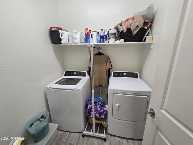 8435 W WINDSOR Boulevard, Glendale, AZ 85305