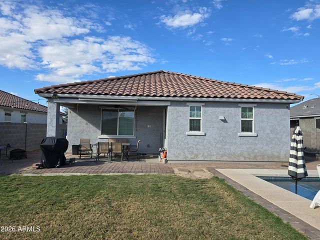8435 W WINDSOR Boulevard, Glendale, AZ 85305