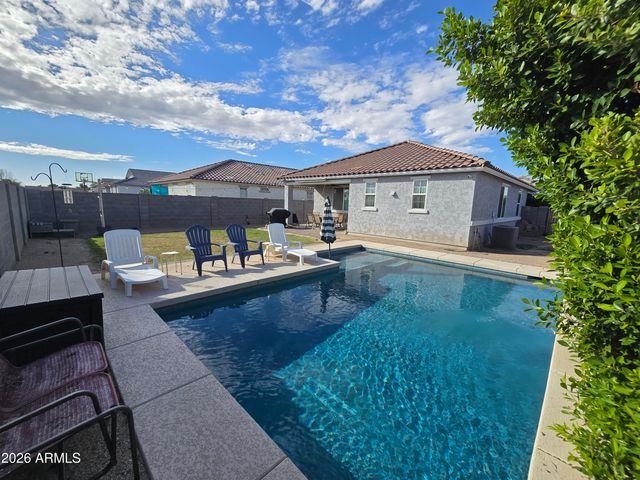8435 W WINDSOR Boulevard, Glendale, AZ 85305