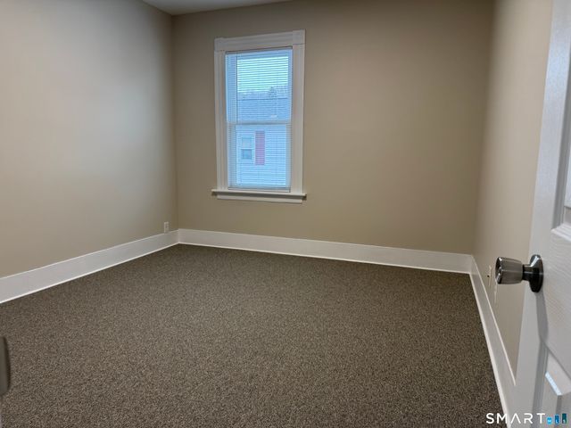 22 Dwight Street 2nd Fl, Ansonia, CT 06401