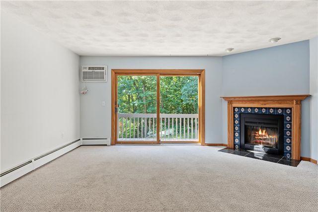 7 Wake Robin Road 1604, Lincoln, RI 02865