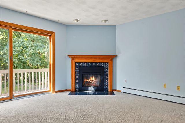 7 Wake Robin Road 1604, Lincoln, RI 02865
