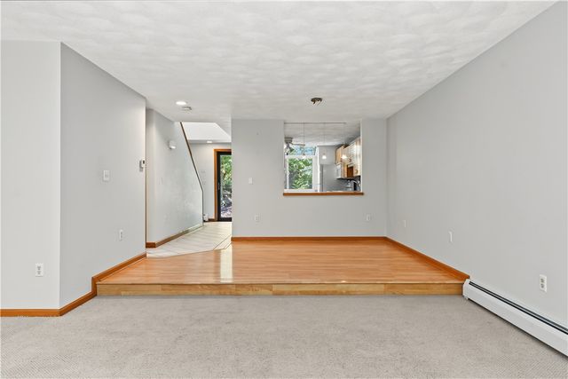 7 Wake Robin Road 1604, Lincoln, RI 02865