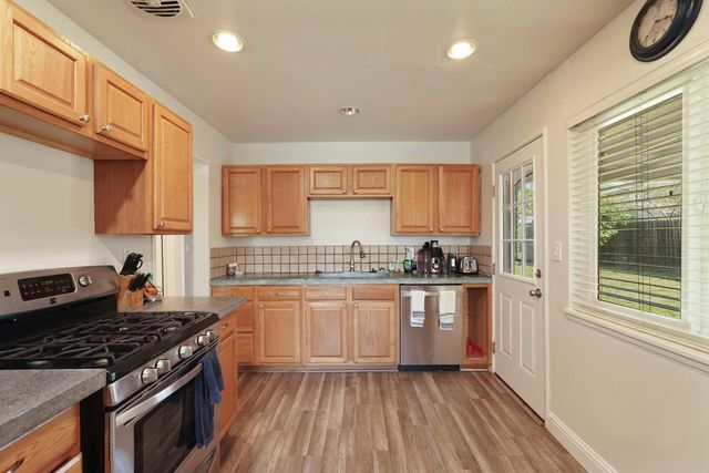 2513 36th Ave, Sacramento, CA 95822