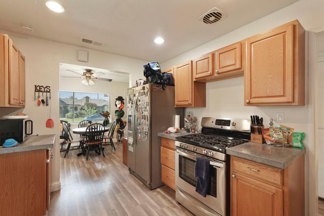 2513 36th Ave, Sacramento, CA 95822