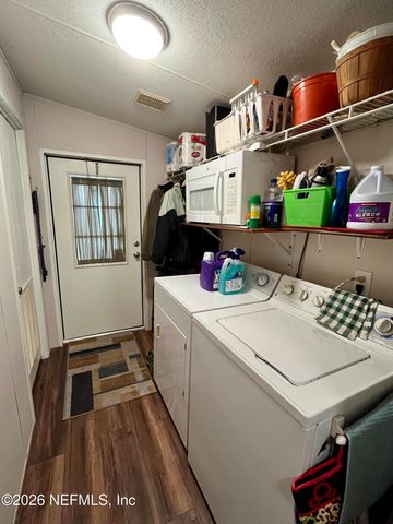 124 IDLEWOOD ACRES Road, Pomona Park, FL 32181