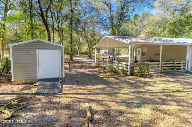 124 IDLEWOOD ACRES Road, Pomona Park, FL 32181