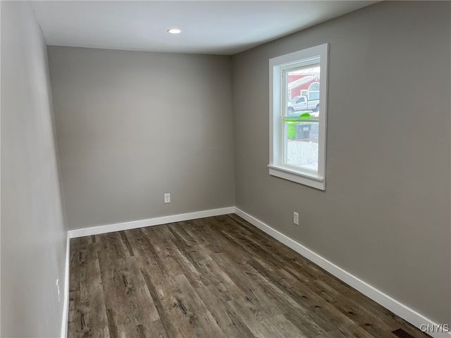 110 Edgemere Road, Salina, NY 13208