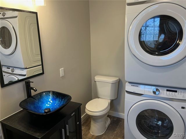 110 Edgemere Road, Salina, NY 13208