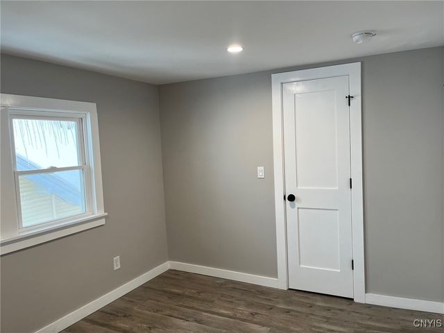 110 Edgemere Road, Salina, NY 13208