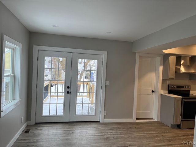 110 Edgemere Road, Salina, NY 13208