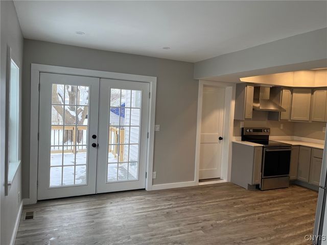 110 Edgemere Road, Salina, NY 13208