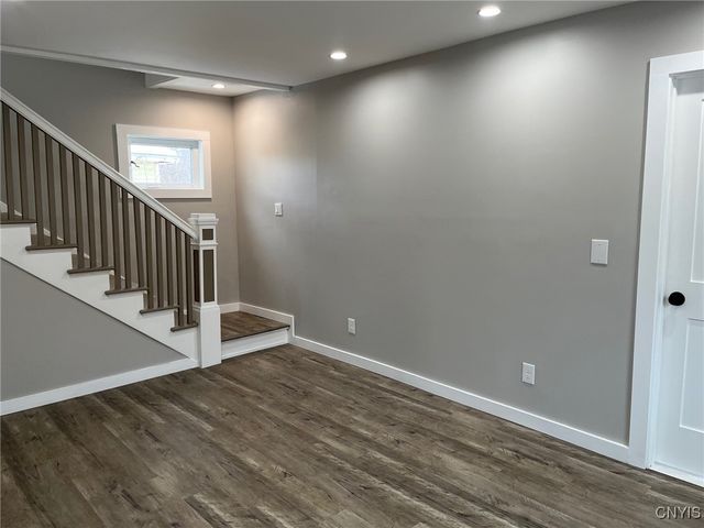 110 Edgemere Road, Salina, NY 13208