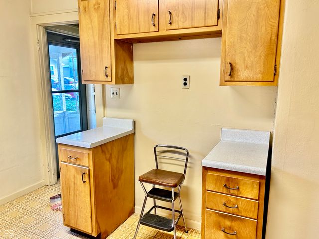 1224 W Carson Street, Muncie, IN 47303