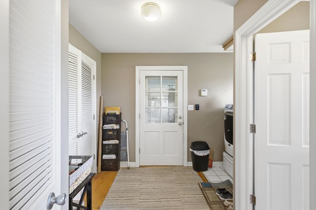 2215 S COUNTRY CLUB DR, Columbia, MO 65201