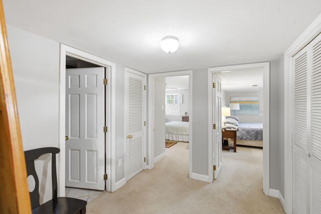 2215 S COUNTRY CLUB DR, Columbia, MO 65201