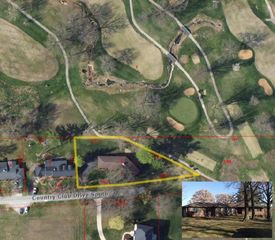 2215 S COUNTRY CLUB DR, Columbia, MO 65201