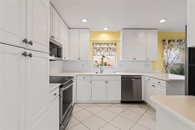 6719 PASEO CASTILLE, Sarasota, FL 34238