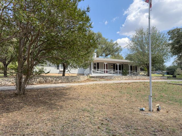 170 River View Road, Millsap, TX 76066
