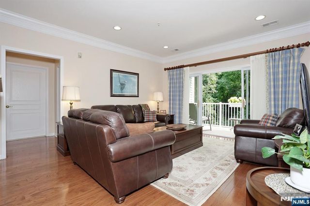 5111 Warrens Way, Wanaque, NJ 07465