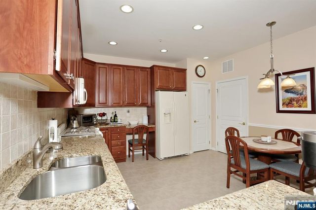 5111 Warrens Way, Wanaque, NJ 07465