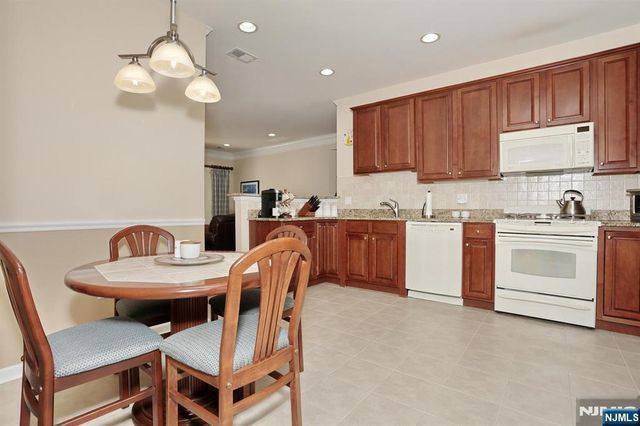 5111 Warrens Way, Wanaque, NJ 07465