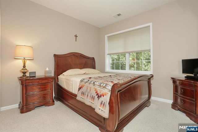 5111 Warrens Way, Wanaque, NJ 07465