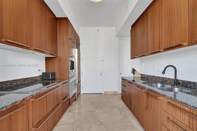 16001 Collins Avenue 805, Sunny Isles Beach, FL 33160