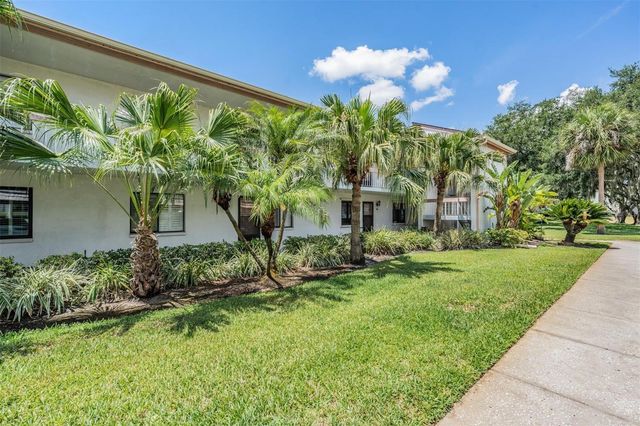 112 LAKEVIEW PLACE 12, Oldsmar, FL 34677