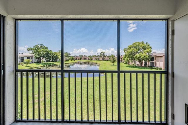 112 LAKEVIEW PLACE 12, Oldsmar, FL 34677