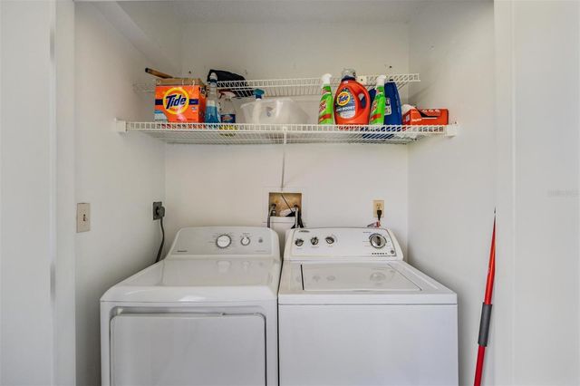 112 LAKEVIEW PLACE 12, Oldsmar, FL 34677