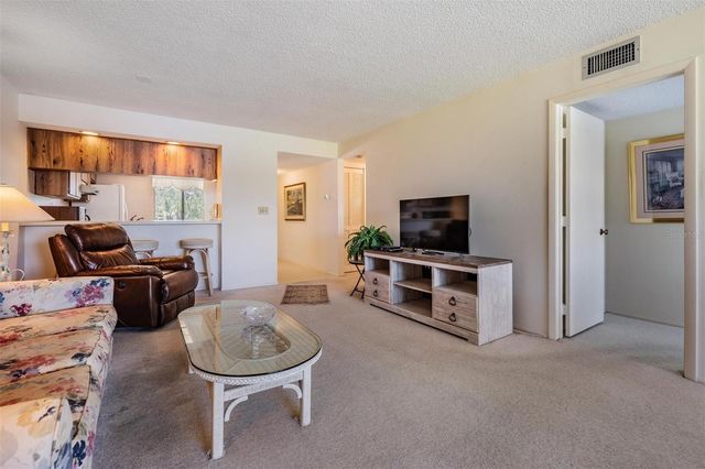 112 LAKEVIEW PLACE 12, Oldsmar, FL 34677