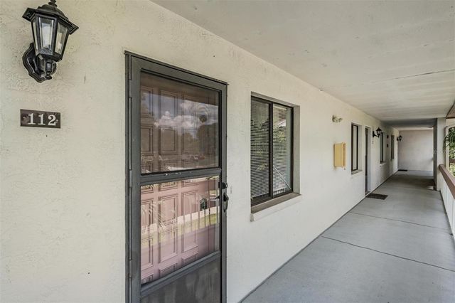 112 LAKEVIEW PLACE 12, Oldsmar, FL 34677