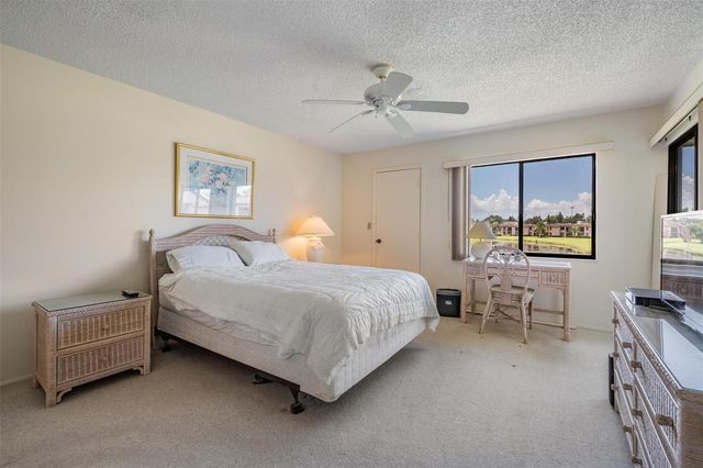 112 LAKEVIEW PLACE 12, Oldsmar, FL 34677