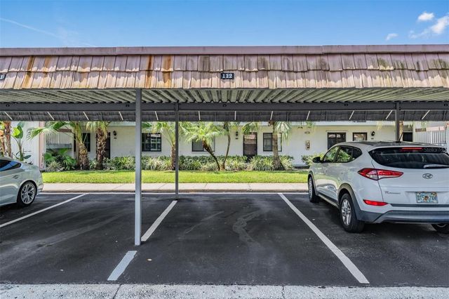 112 LAKEVIEW PLACE 12, Oldsmar, FL 34677