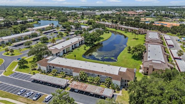 112 LAKEVIEW PLACE 12, Oldsmar, FL 34677