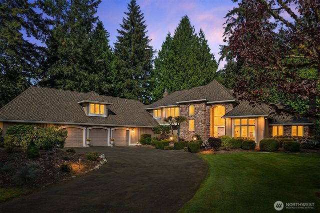 14350 172nd Avenue NE, Redmond, WA 98052