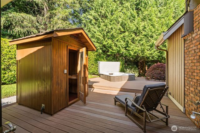 14350 172nd Avenue NE, Redmond, WA 98052