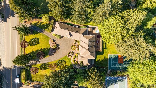 14350 172nd Avenue NE, Redmond, WA 98052