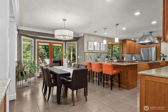14350 172nd Avenue NE, Redmond, WA 98052