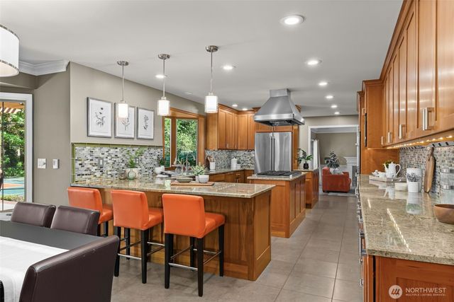 14350 172nd Avenue NE, Redmond, WA 98052