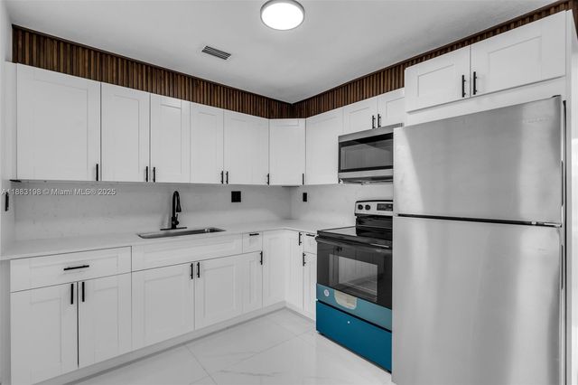 741 NW 175th Dr, Miami Gardens, FL 33169