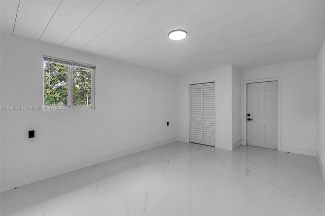 741 NW 175th Dr, Miami Gardens, FL 33169