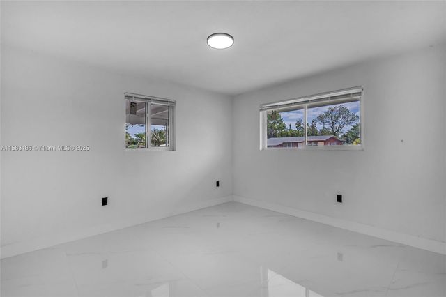 741 NW 175th Dr, Miami Gardens, FL 33169