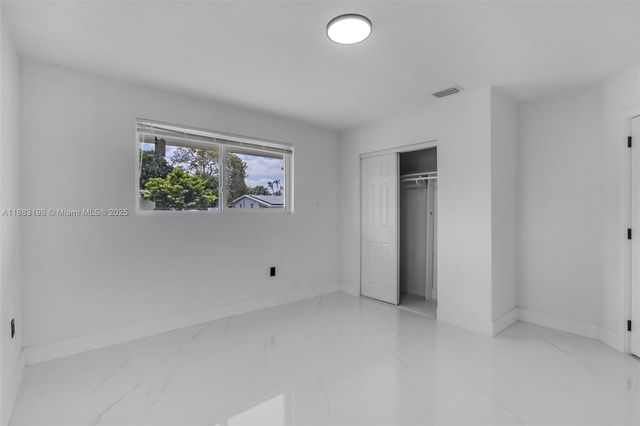 741 NW 175th Dr, Miami Gardens, FL 33169