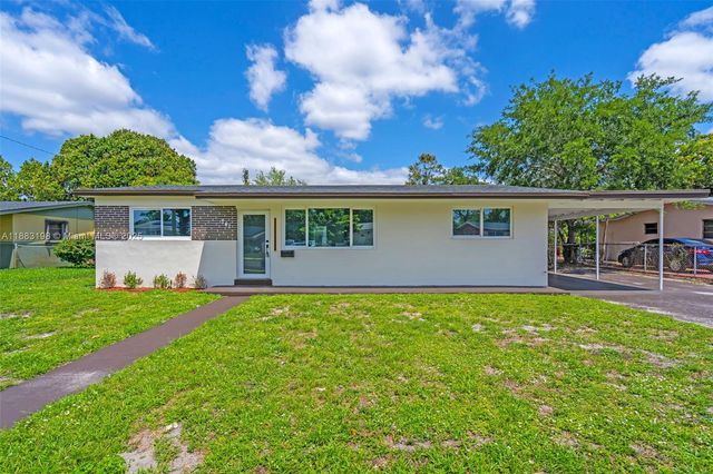 741 NW 175th Dr, Miami Gardens, FL 33169